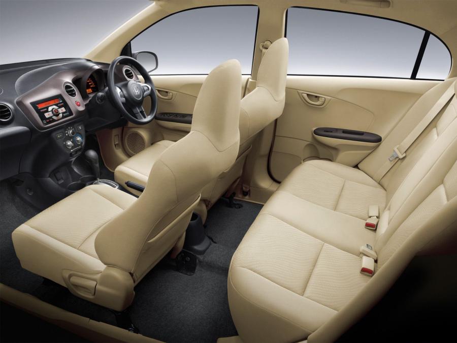  Honda Brio Amaze 2012 года  (фото 2 из 4)